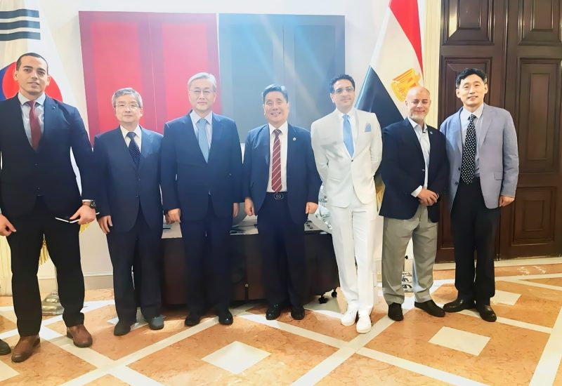 Their Excellencies: The Korean Ambassador & Prof. Chairman Woong Sik Kang